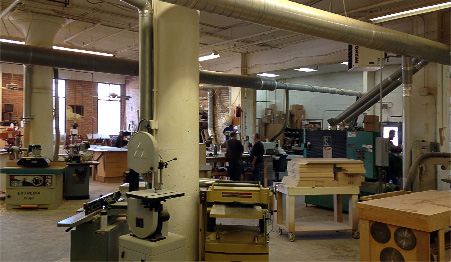 In addition to our in-house custom cabinetry, Cabinet Studio works with several quality cabinet manufacturers.